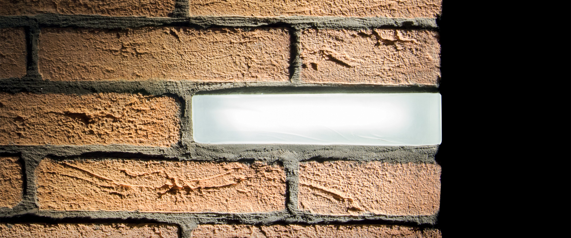 BRICK_BRICKLIGHT-WALLRECESSED_PG.JPG